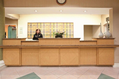 La Quinta Inn & Suites by Wyndham Colorado Springs South Airport image 39